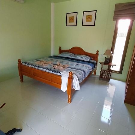 Отель Lanta Lucky House Ко-Ланта Экстерьер фото