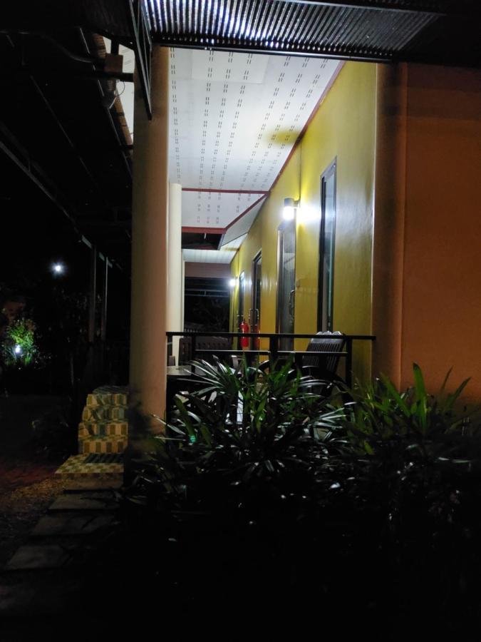 Отель Lanta Lucky House Ко-Ланта Экстерьер фото
