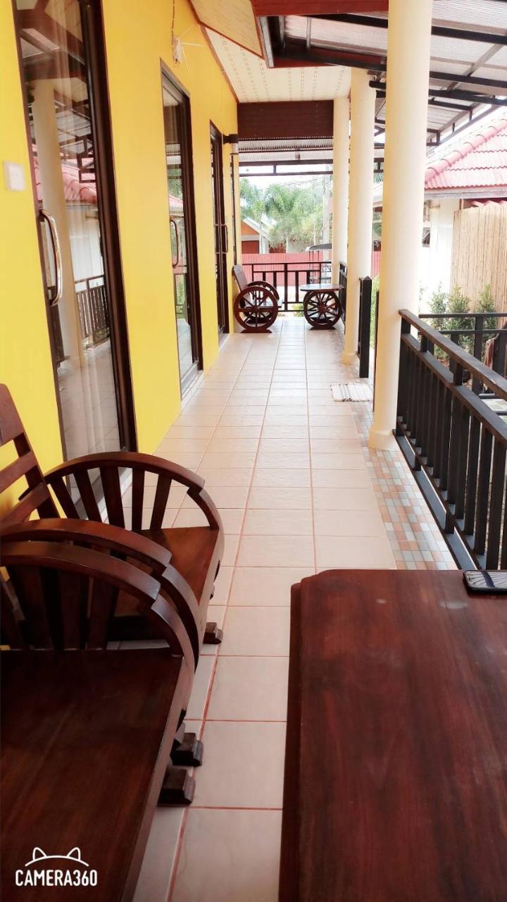 Отель Lanta Lucky House Ко-Ланта Экстерьер фото